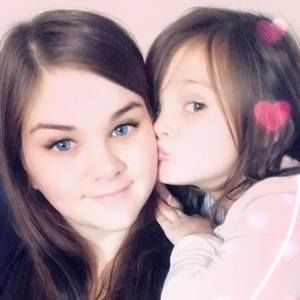 Meet your Posher, Ariana